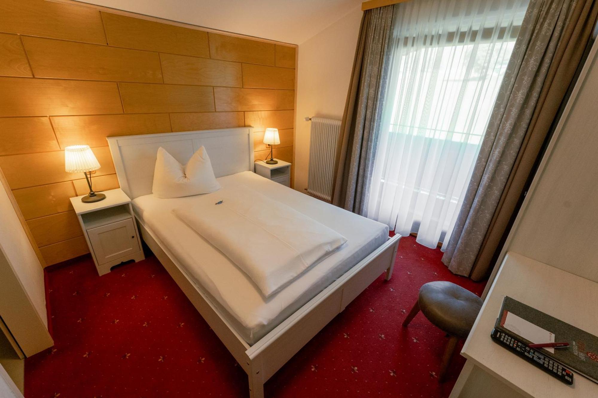 Pension Zirbenhof Ramsau am Dachstein Exterior photo